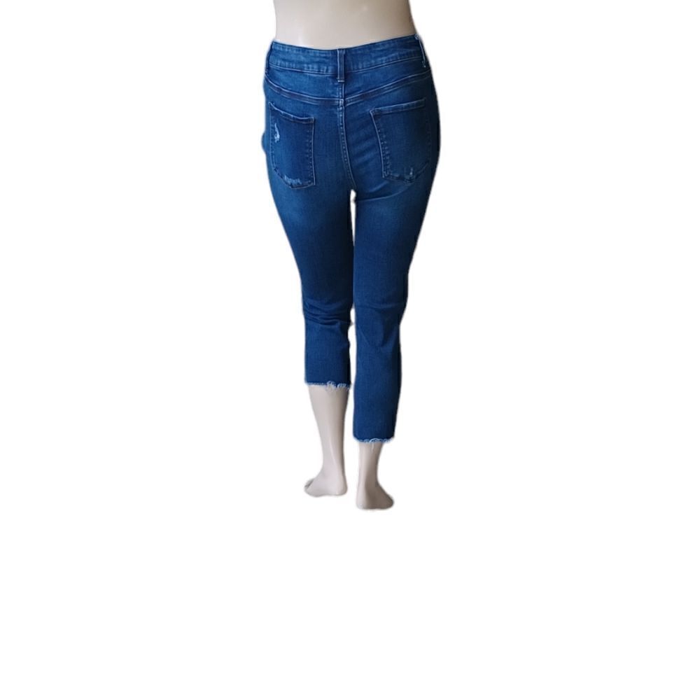 698010....Time and Tru High Rise Skinny Jeans Size 12, W28" 22"Inseam 11"Rise