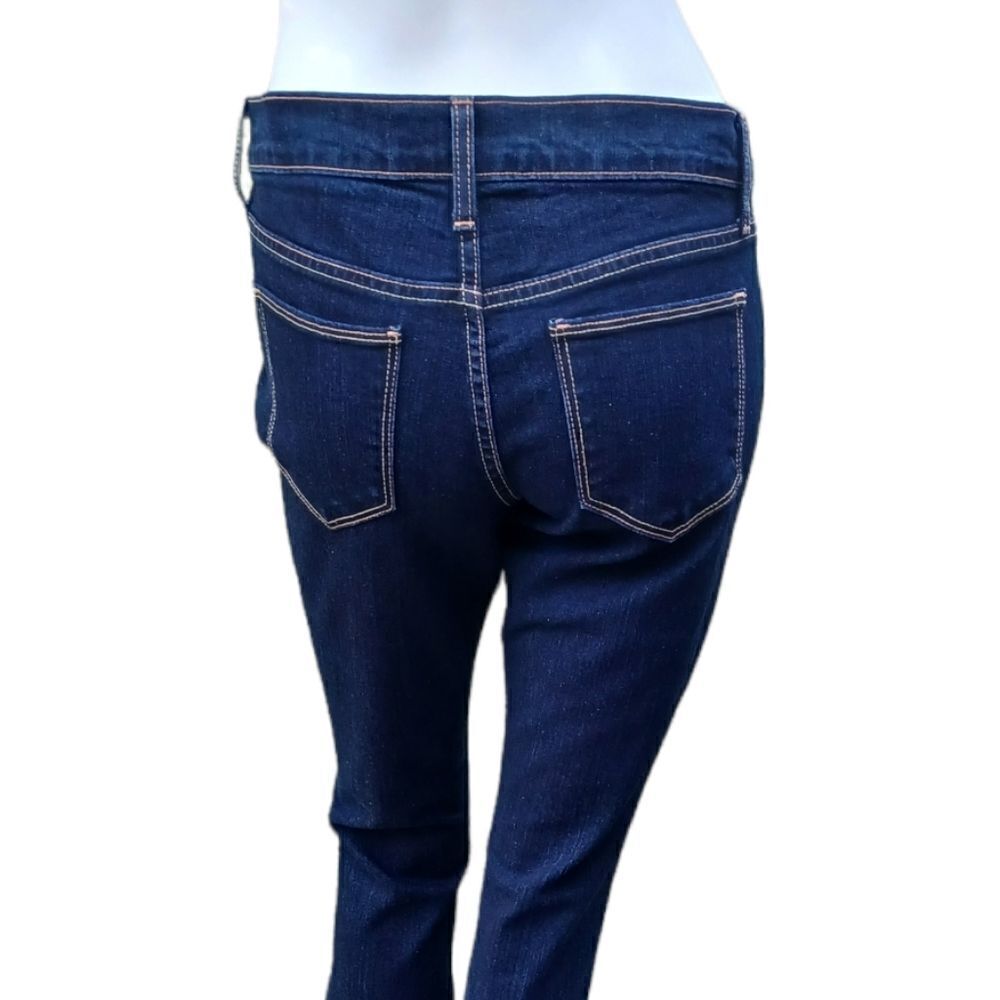 10309....Old Navy Flirt Bootcut Jeans Size 2R, W28" 31"Inseam  8"Rise