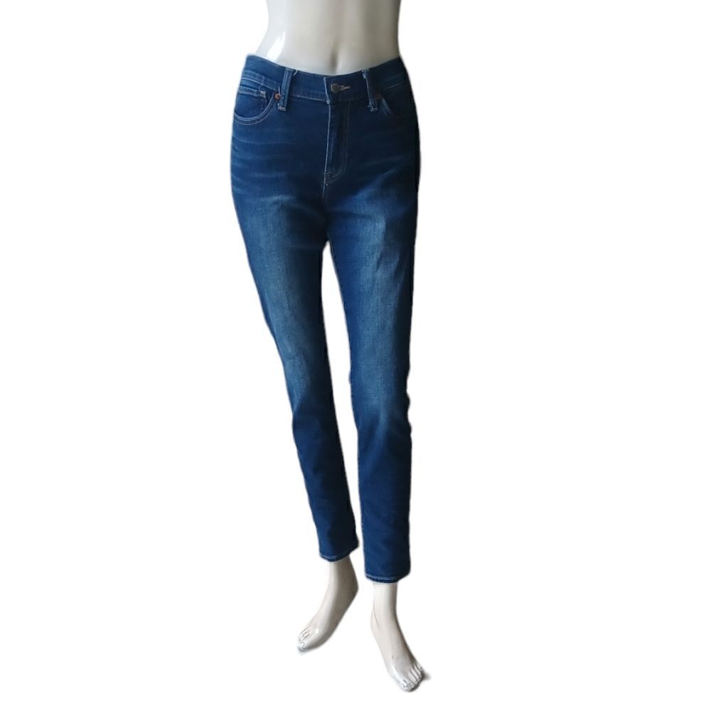 1030.....Lucky Brand Skinny Jeans Size 8/29,  9"Rise