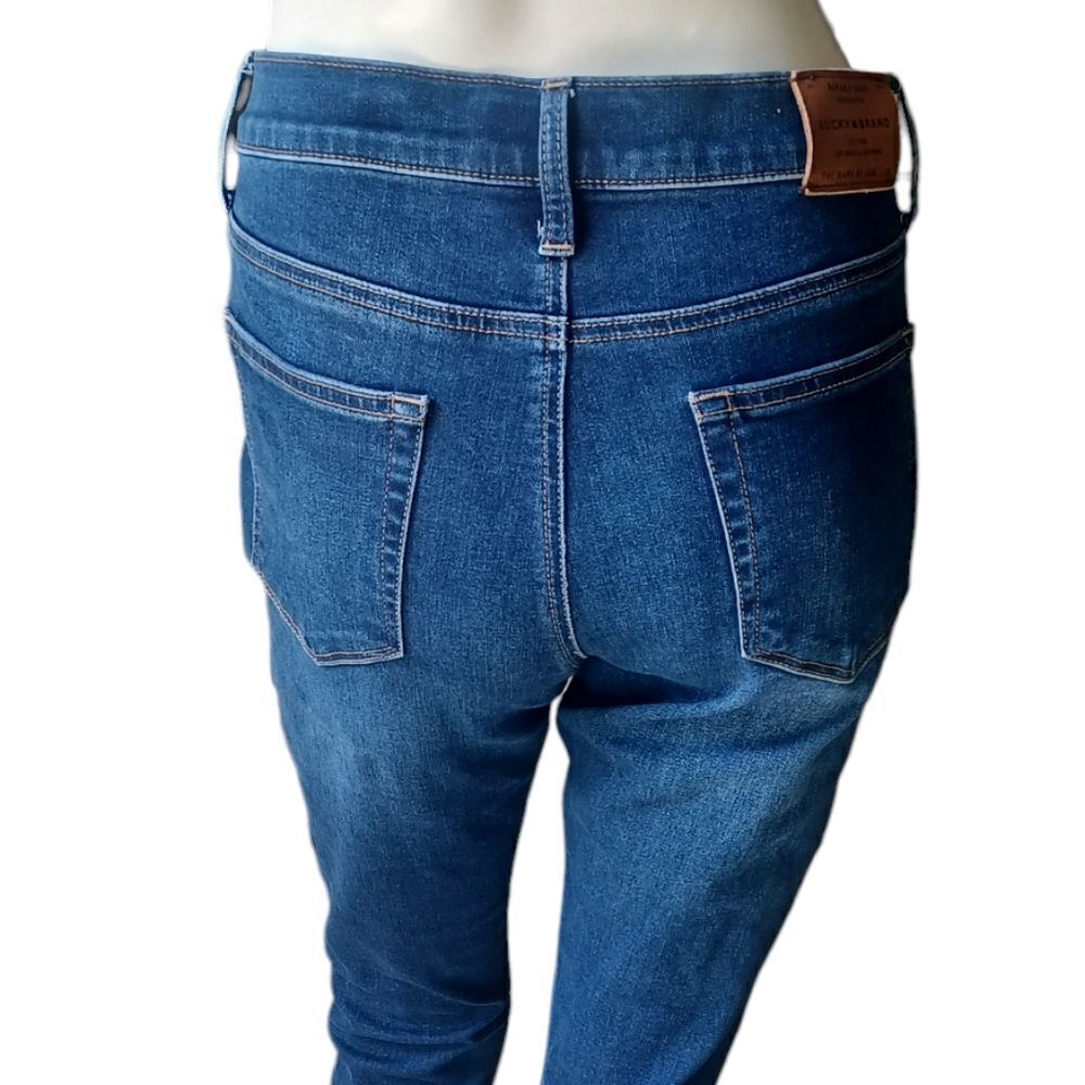1030.....Lucky Brand Skinny Jeans Size 8/29,  9"Rise
