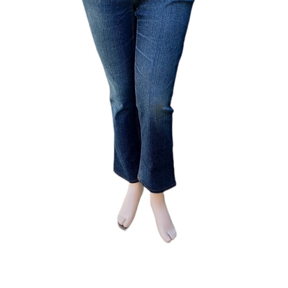43466...Preowned Mossimo Bootcut Jeans Size 13JR. W34" 26"Inseam  9"Rise