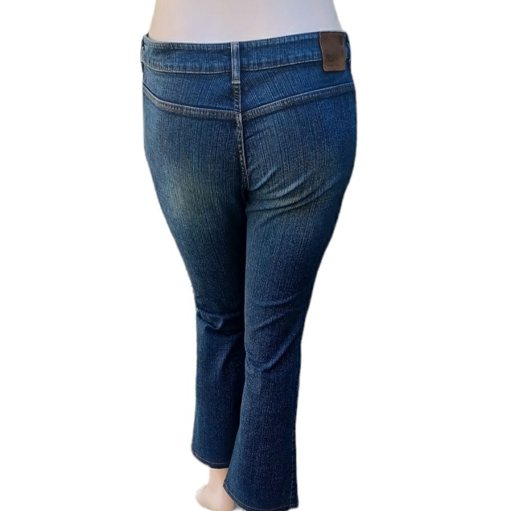 43466...Preowned Mossimo Bootcut Jeans Size 13JR. W34" 26"Inseam  9"Rise