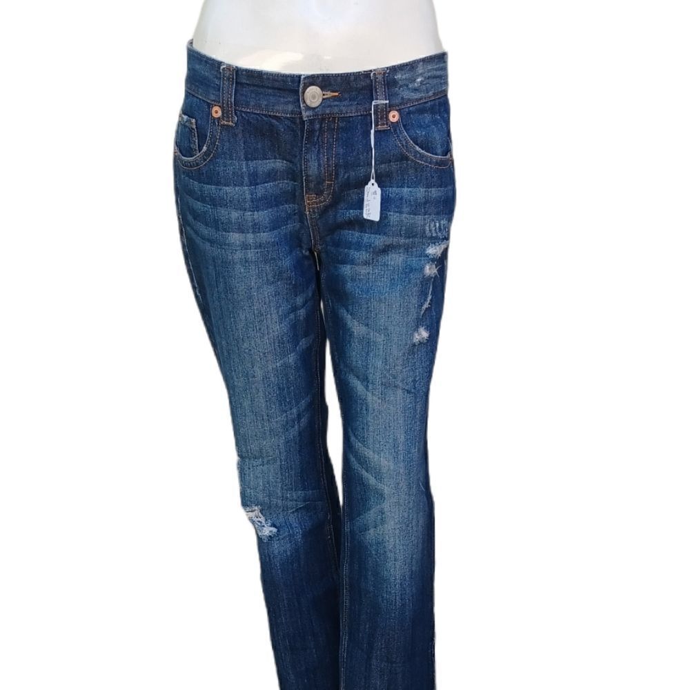 42057..Preowned Mossimo Supply Co. Boyfriend Jeans Size 7, W30" 30"Inseam 8"Rise