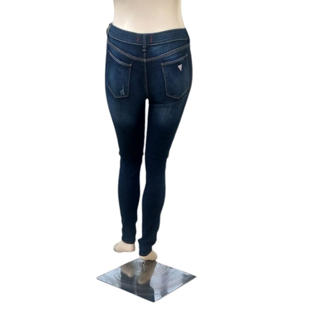 5018....Guess Skinny Jeans Size 31, 31" Inseam 9" Rise