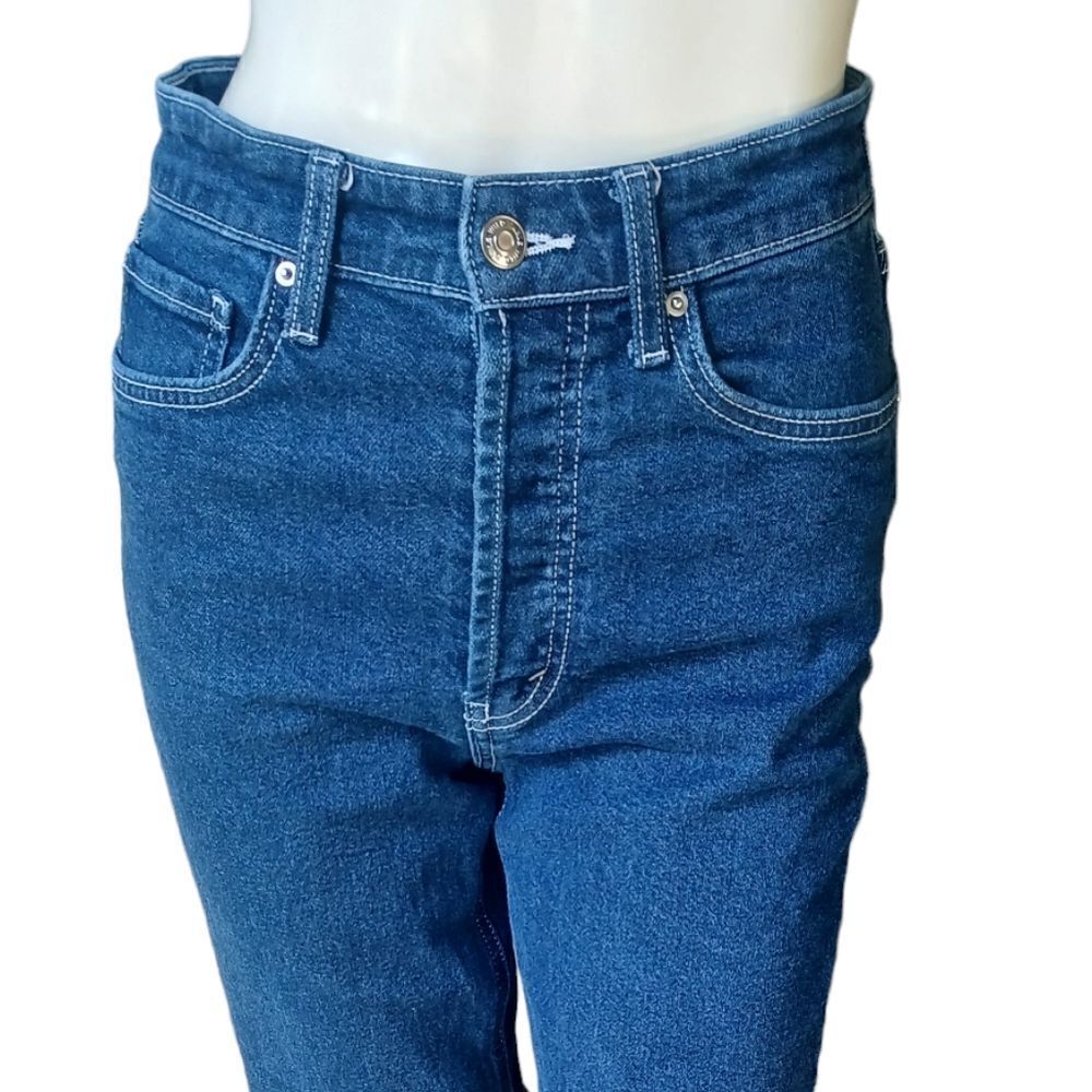 697839.....Wild Fable High Rise Straight Leg Jeans Size 2