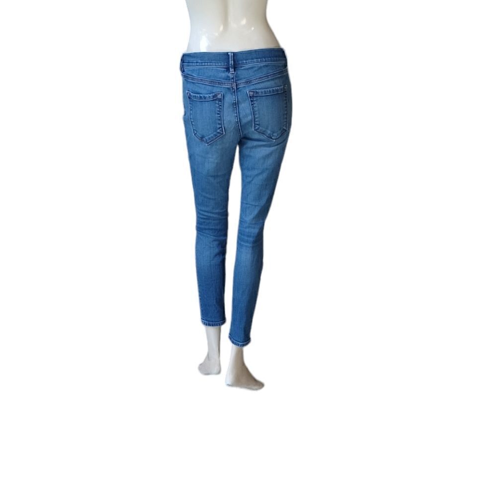 697439.....Ann Taylor Loft Skinny Jeans Size  29/6P, 8" Rise