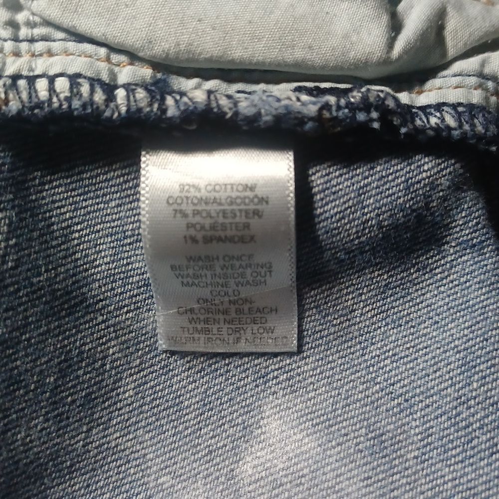 697439.....Ann Taylor Loft Skinny Jeans Size  29/6P, 8" Rise