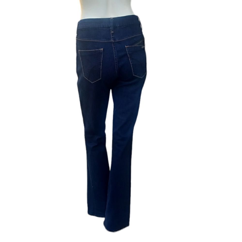 668534....Kenneth Cole Bootcut Jeans Size 27, W28"  32"Inseam  7"Rise