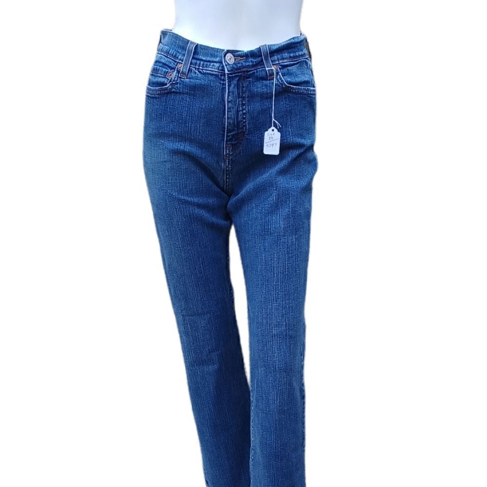 52971..Levi 512 Perfectly Slimming Jeans Size 8S