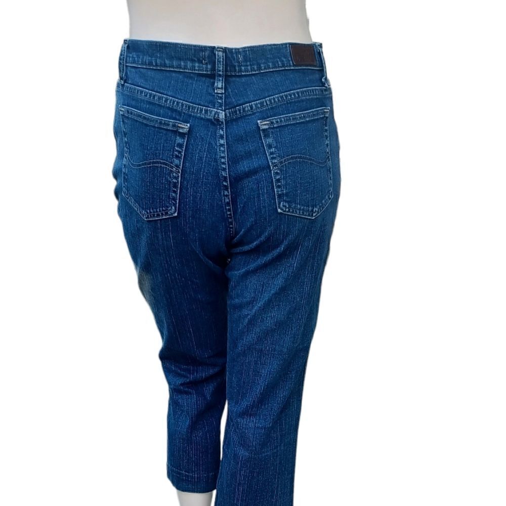 41801...Lee Straight leg Jeans Size 12M, W31" 24"Inseam 11"Rise