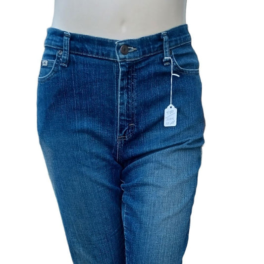 41801...Lee Straight leg Jeans Size 12M, W31" 24"Inseam 11"Rise