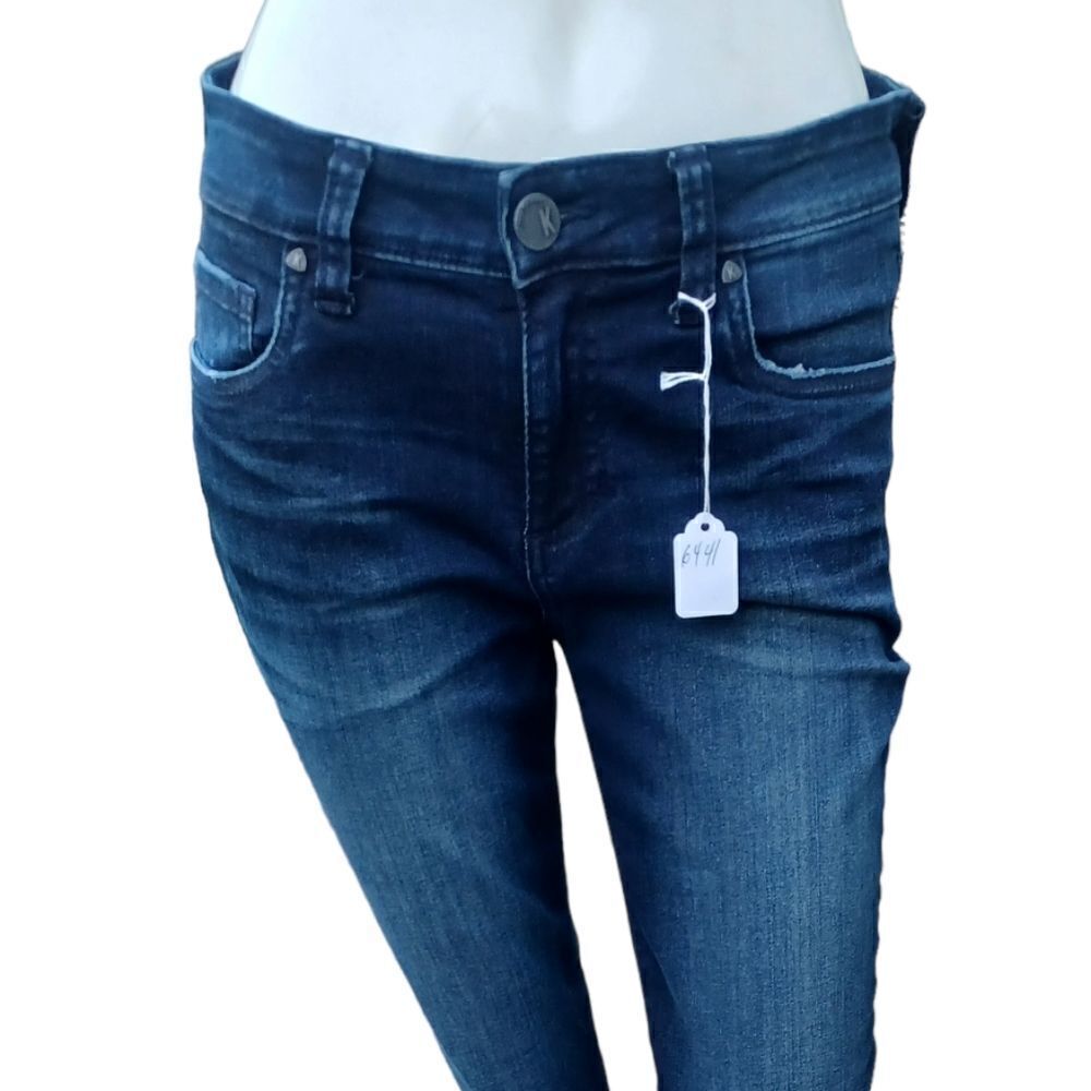 644136....Kut from the Kloth Skinny Jeans Size 6, W28" 26"Inseam  9"Rise