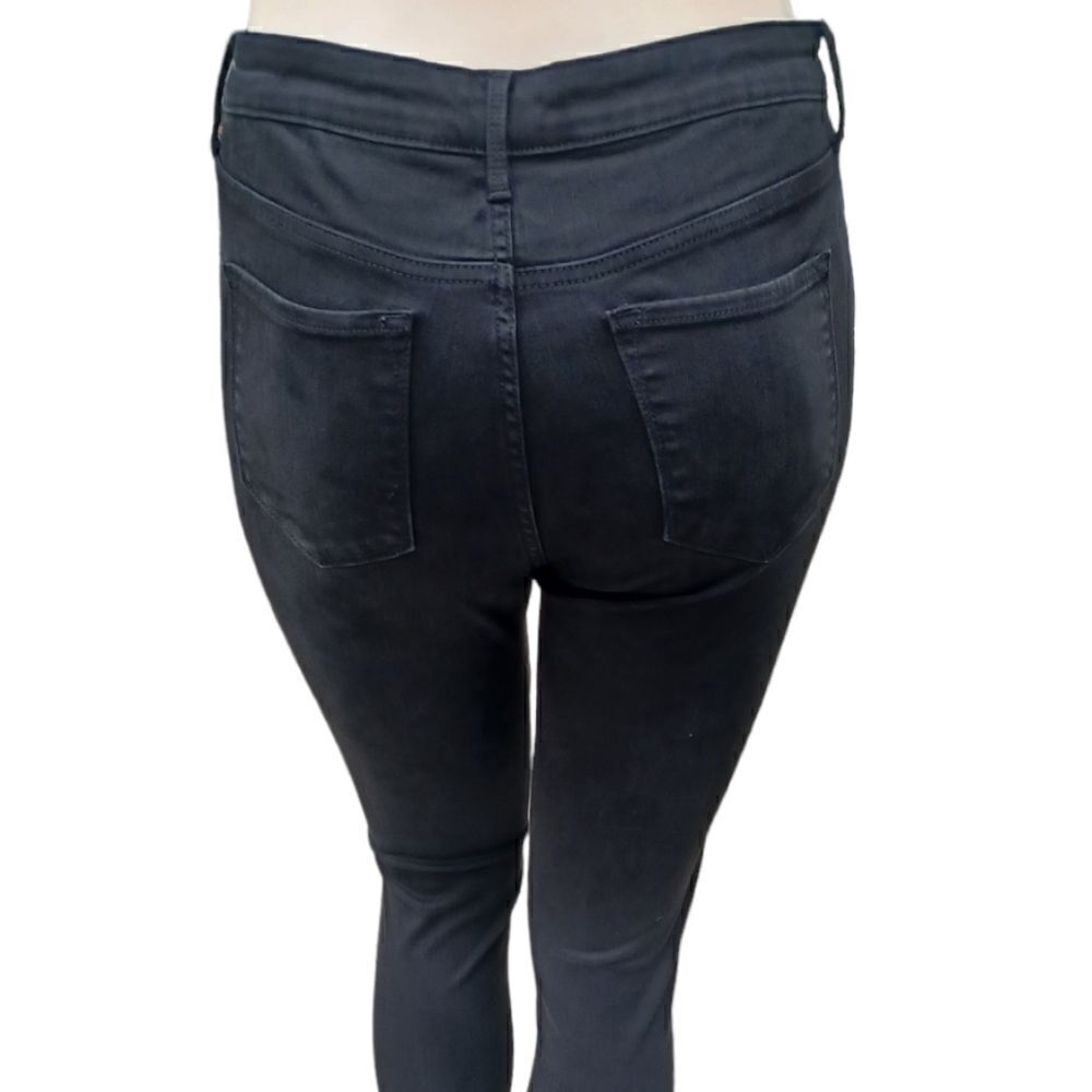666643.....Old Navy Rockstar Super Skinny Jeans Size 14, W32, 27"Inseam 9"Rise