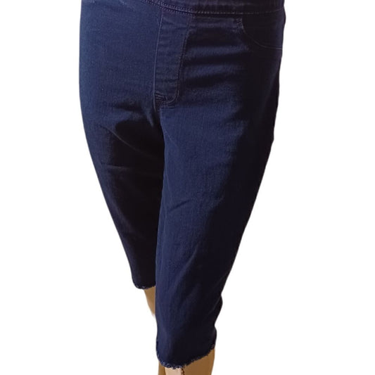 583747 Old Navy Super Skinny PullUp Jeans Size 32" Waist, 16"Inseam 10"Rise