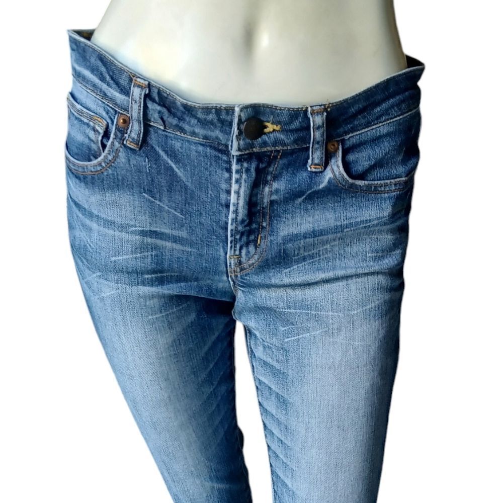 412141....Crop Jeans Size 28" Waist