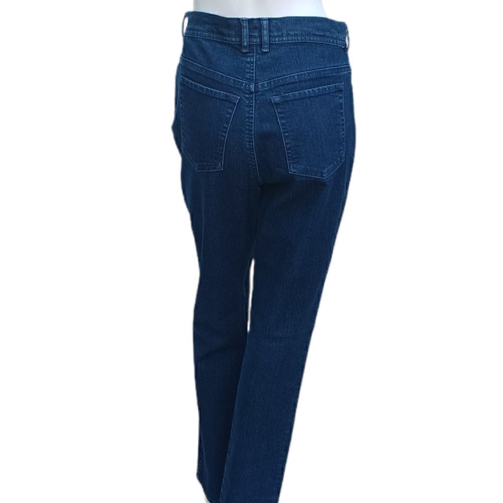 109715.....Gloria Vanderbilt  Straight leg Jeans Size 8, W28" 31"Inseam 10"Rise