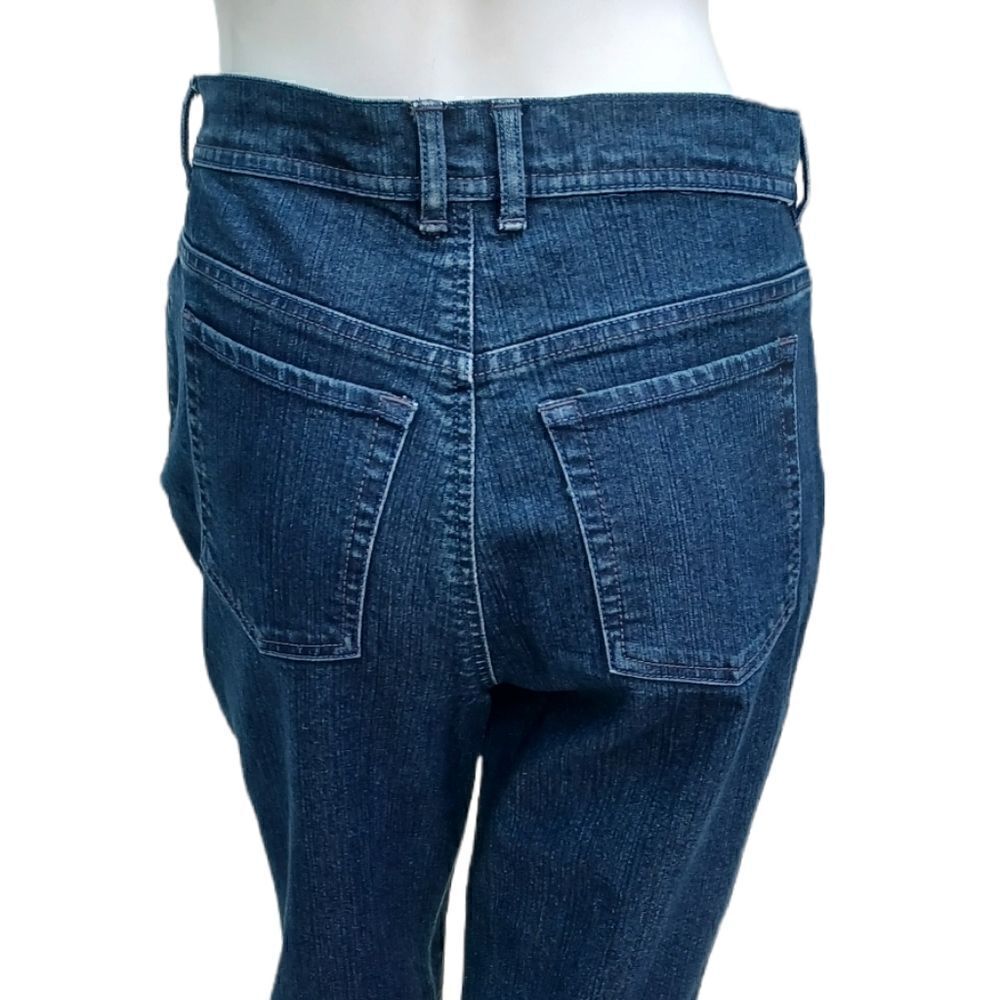 109715.....Gloria Vanderbilt  Straight leg Jeans Size 8, W28" 31"Inseam 10"Rise