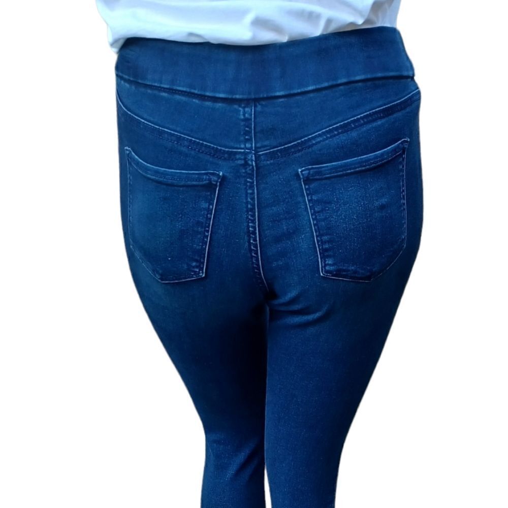 633634...Nine West Skinny Pull-On Jeans Size 8, W30" 28"Inseam 10"Rise