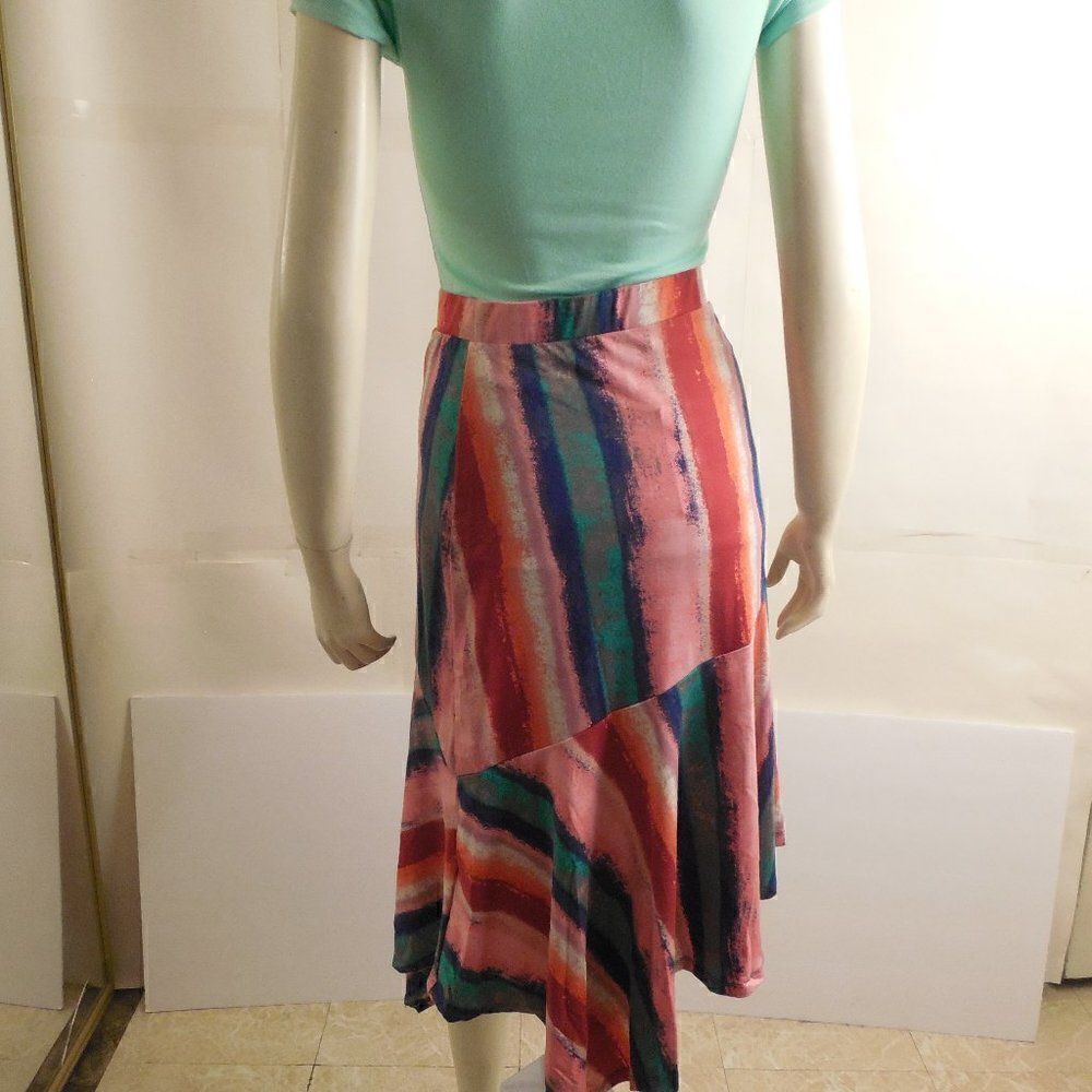 B31.....URBAN ROSE Juniors Printed Midi Skirt