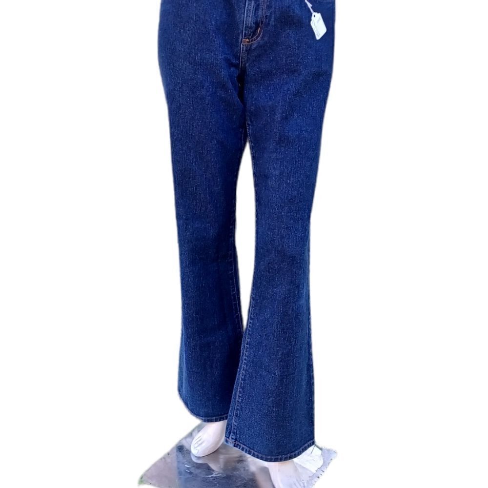 43592..Paris Blues Flare Jeans Size 11, W30" 31"Inseam  9"Rise