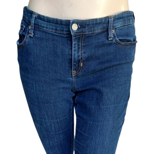 5035.....GAP Legging Jeans Size 32 Regular, 27" Inseam 9" Rise