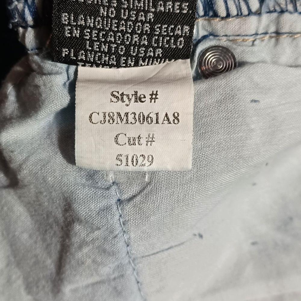 579625...1822 Denim Crop Jeans Size 6, W30", 18" Inseam, 8 1/2"Rise