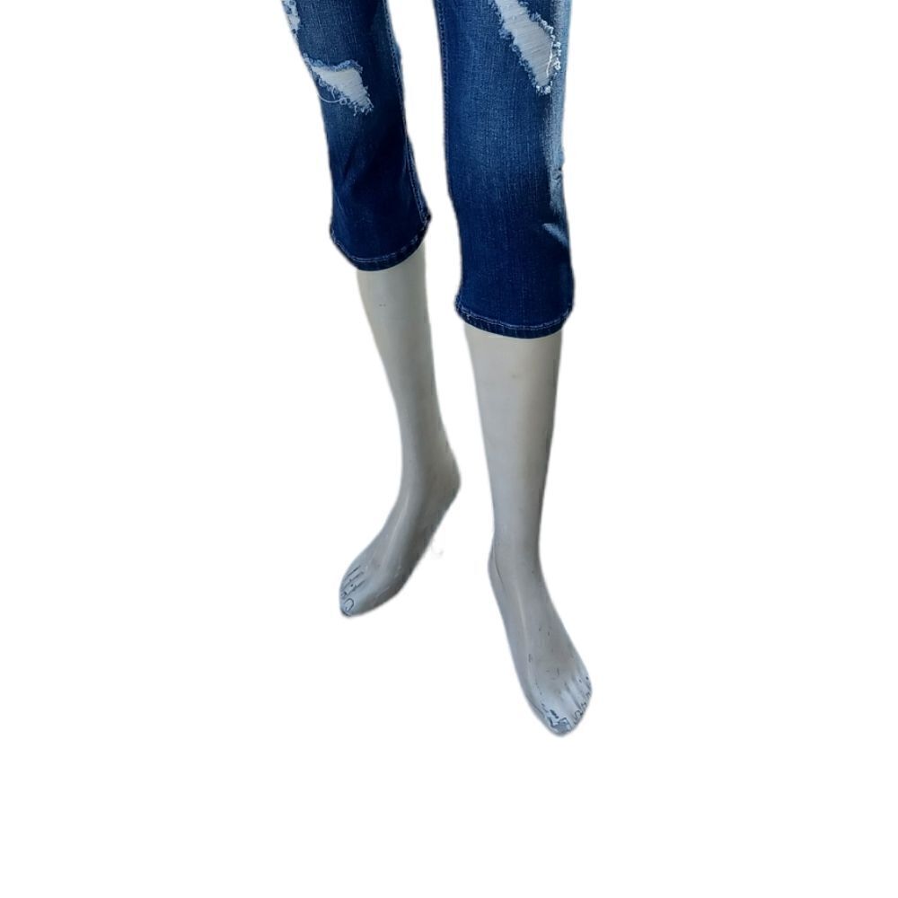579625...1822 Denim Crop Jeans Size 6, W30", 18" Inseam, 8 1/2"Rise