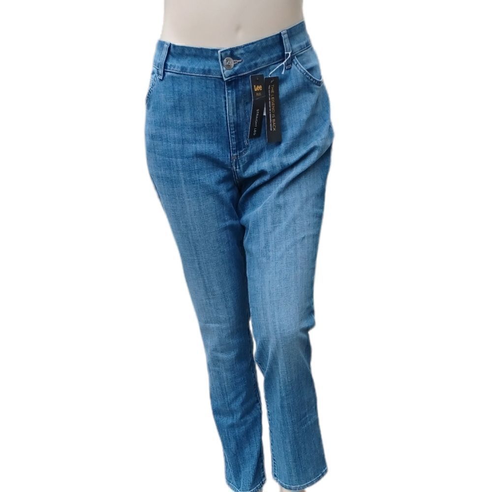536328....Lee Straight Leg, Mid Rise Jeans 18W, 10P