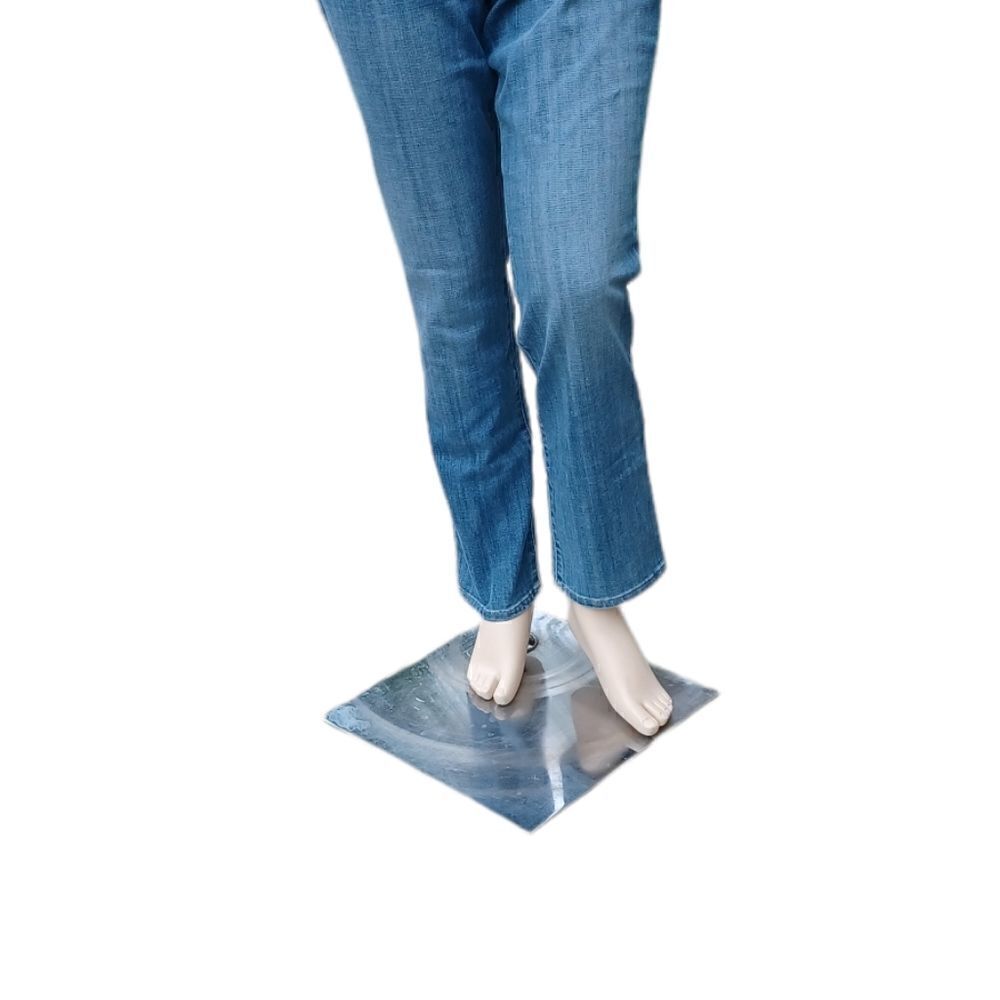 536328....Lee Straight Leg, Mid Rise Jeans 18W, 10P