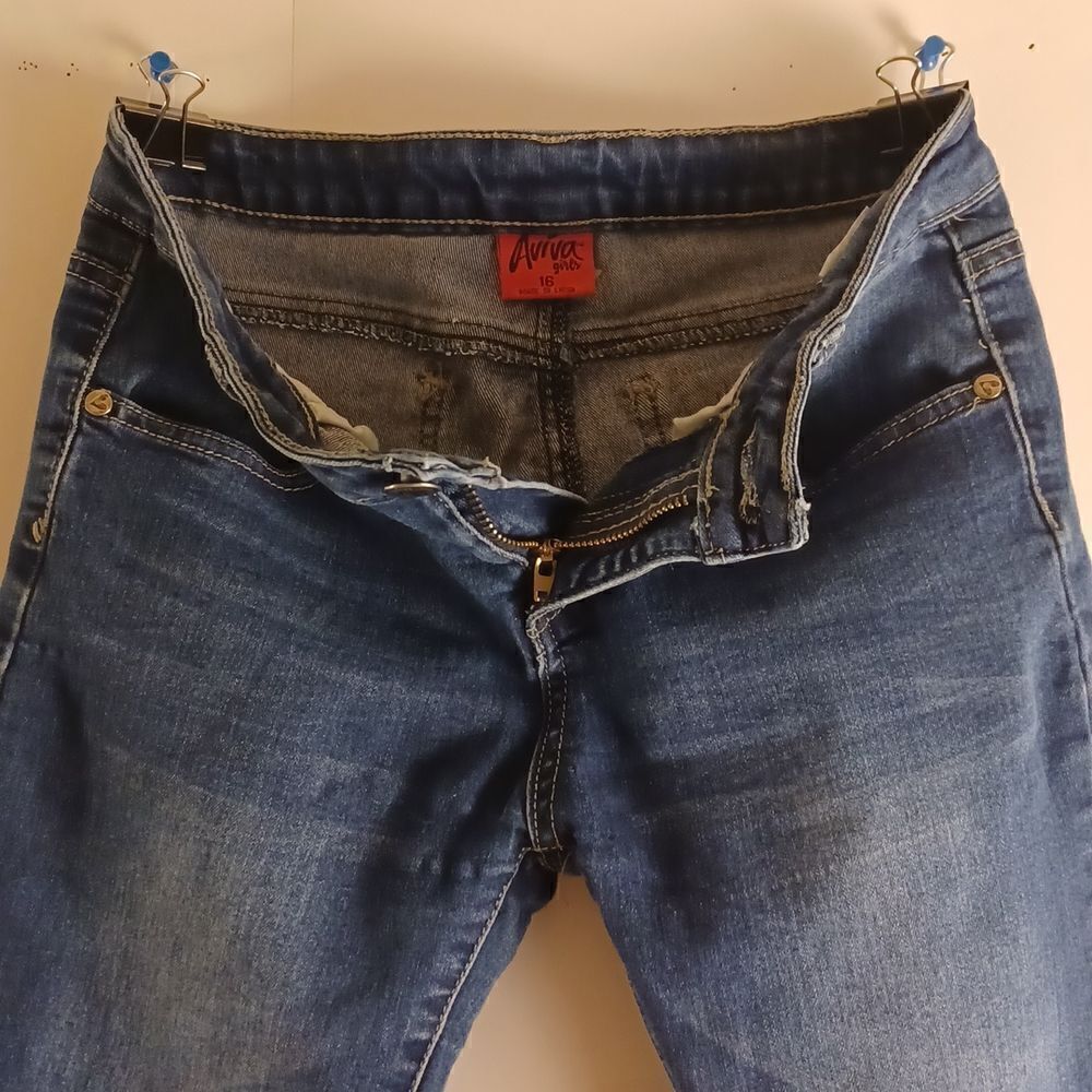 585547 Girls Aviva Crop Jeans Size 16