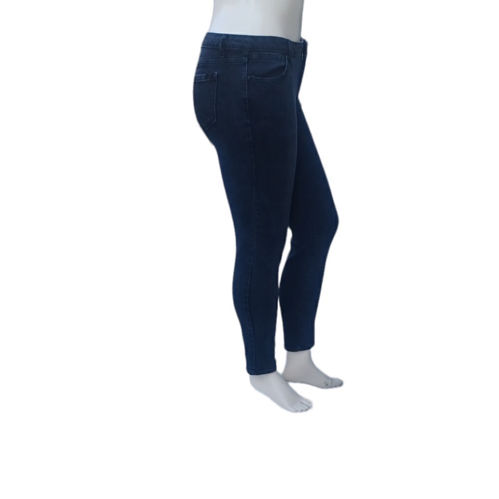 7004634.......Simply Vera Skinny Jeans Size 12R