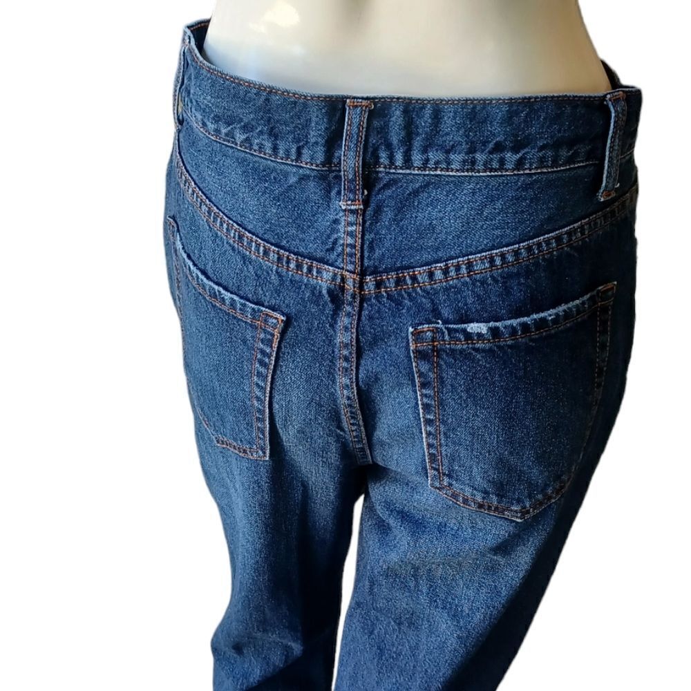 Sku#7004017....Forever21 Straight leg Jeans Size 28