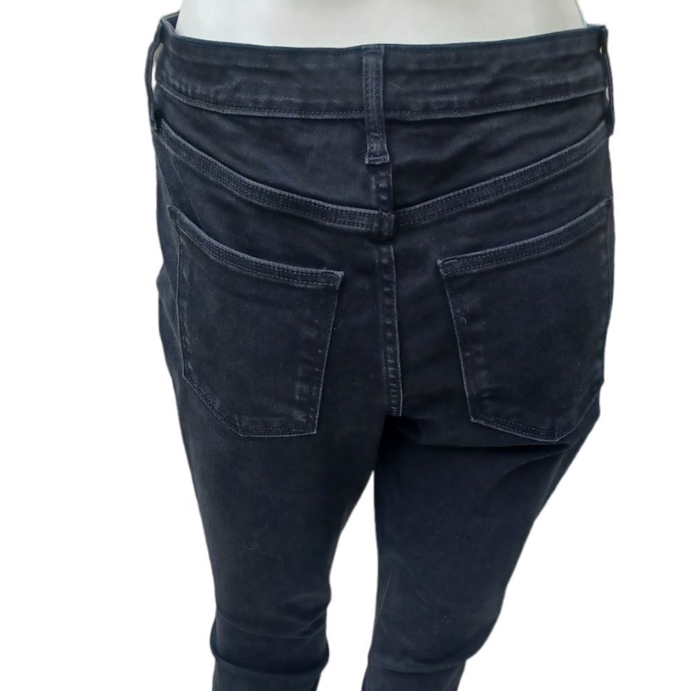 1107....Universal Thread Mid-Rise Skinny Jeans Size 6/28R,  9" Rise