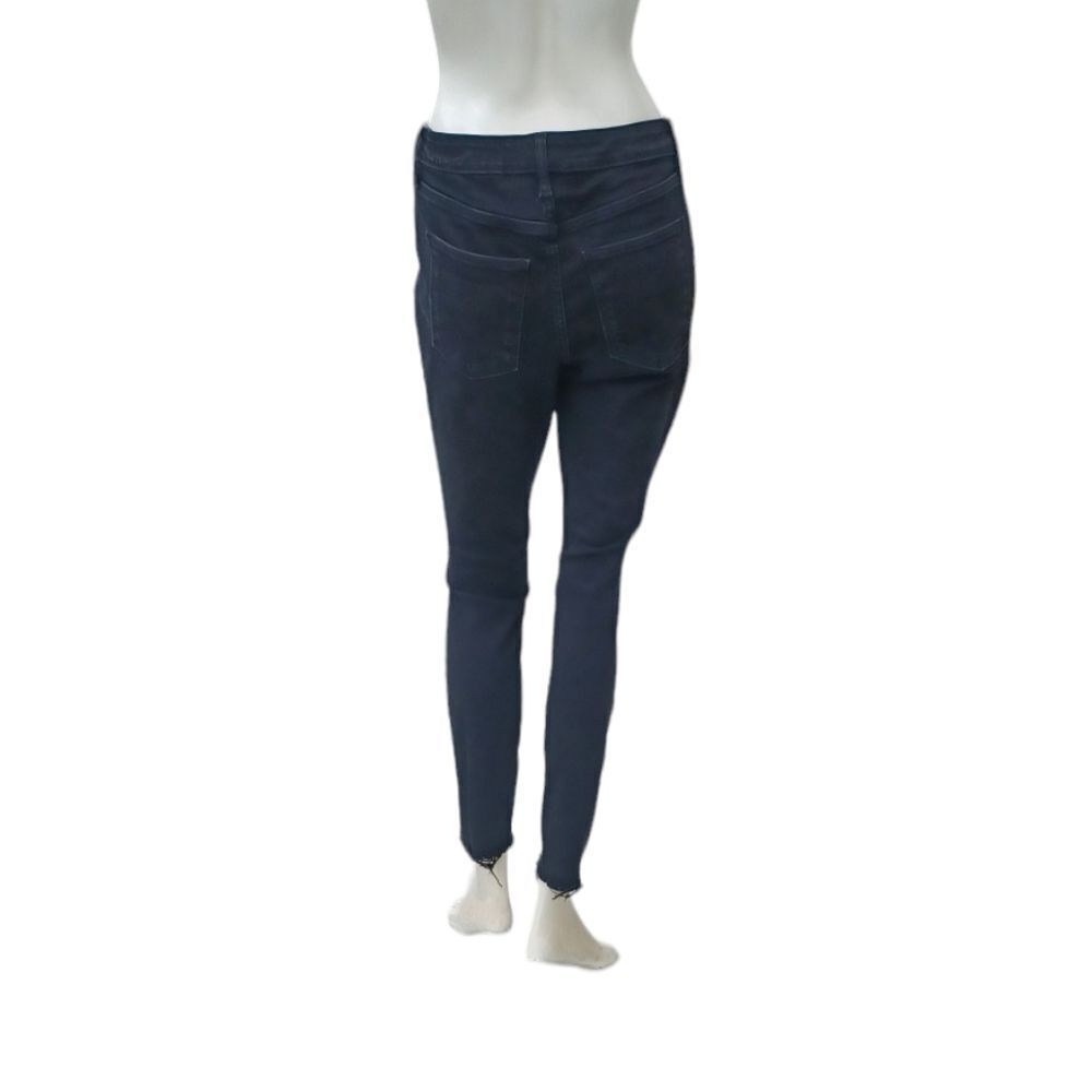 1107....Universal Thread Mid-Rise Skinny Jeans Size 6/28R,  9" Rise