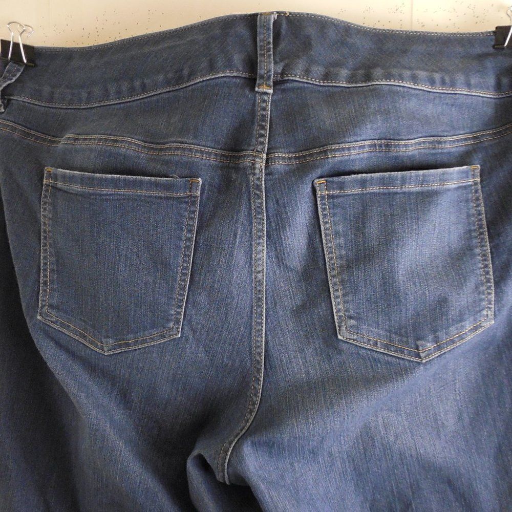 545522...Torrid Denim Jegging Size 22T, W40" 29"Inseam 11"Rise