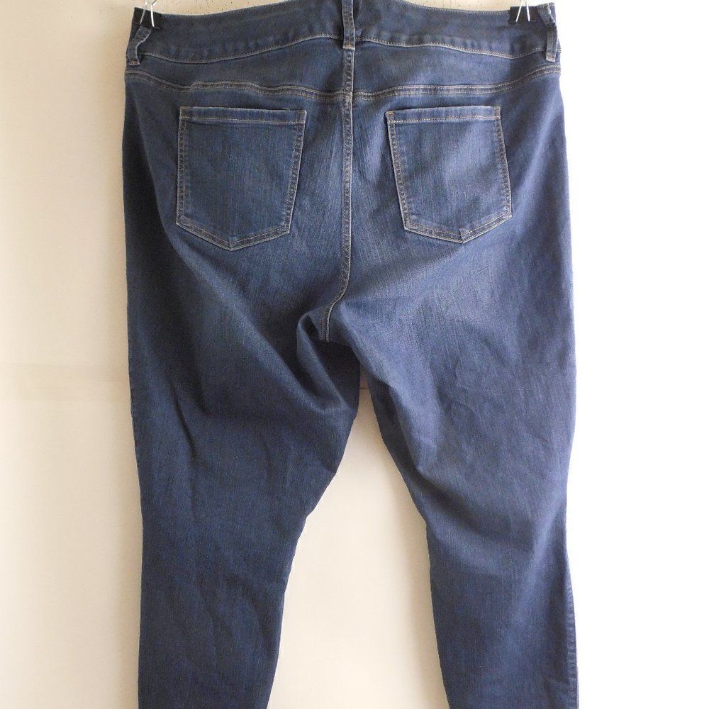 545522...Torrid Denim Jegging Size 22T, W40" 29"Inseam 11"Rise