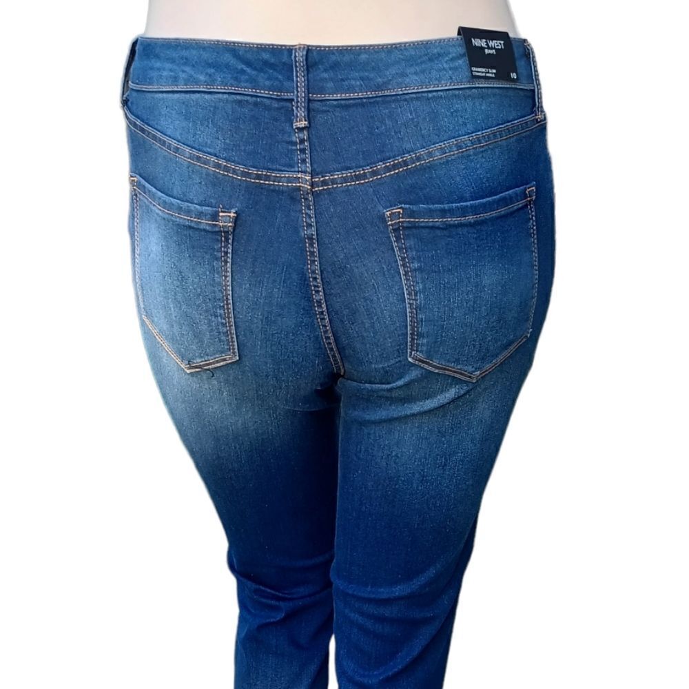 615830....Nine West Straight Ankle Jeans Size 10, W30"  26"Inseam  10"Rise