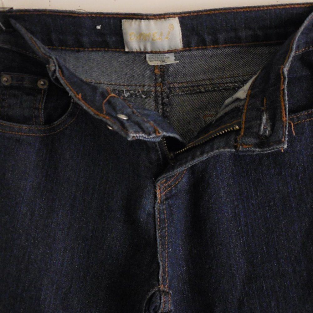 509114.....Daniel. L. Crop Jeans Size Jr. 12