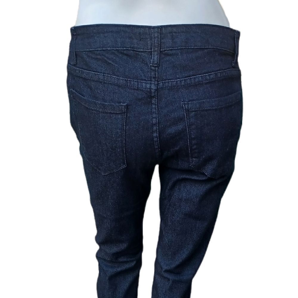 533328...NWOT..Forever 21 Skinny Jeans Size 29