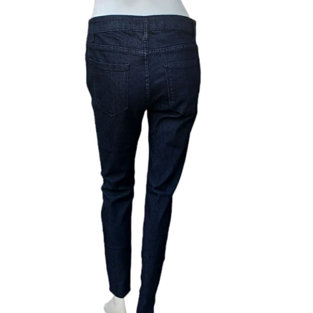 533328...NWOT..Forever 21 Skinny Jeans Size 29