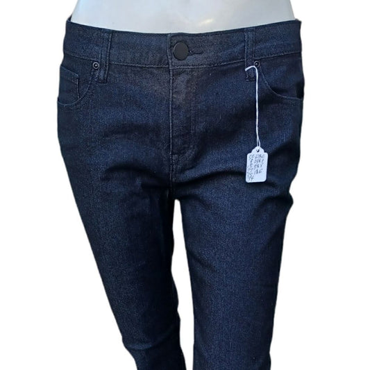 533328...NWOT..Forever 21 Skinny Jeans Size 29
