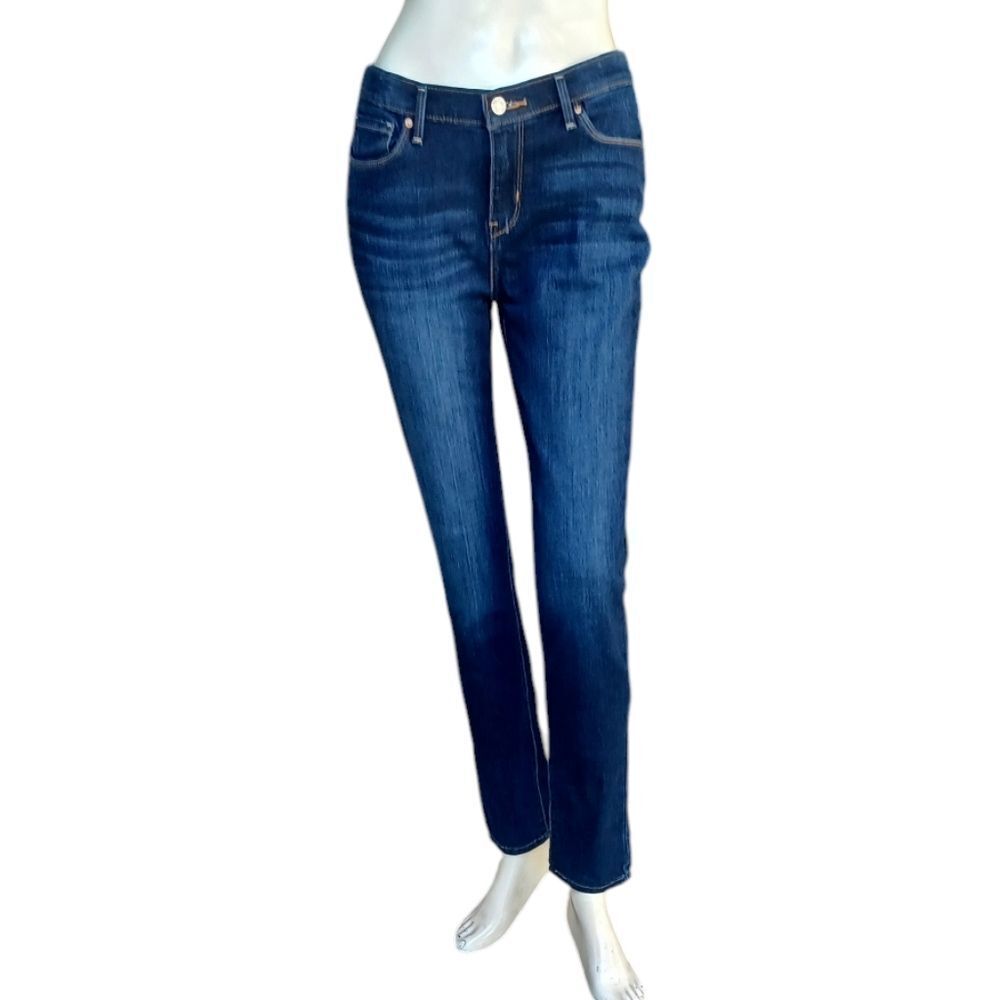 93322......Signature Levi Strauss Skinny Jeans Size W18