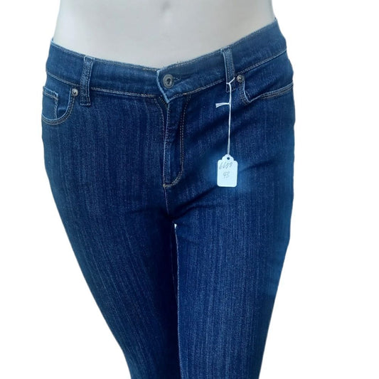 668843....Liz Clairborne Boyfriend Skinny Size 10, W31" 27"Inseam  9"Rise