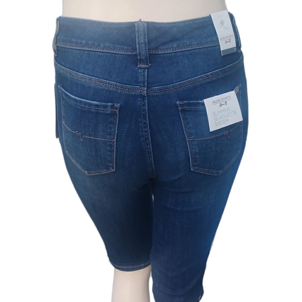 669043....Melissa McCarthy Seven7 Jean Shorts Size 10, W30", 13"Inseam 91/2"Rise
