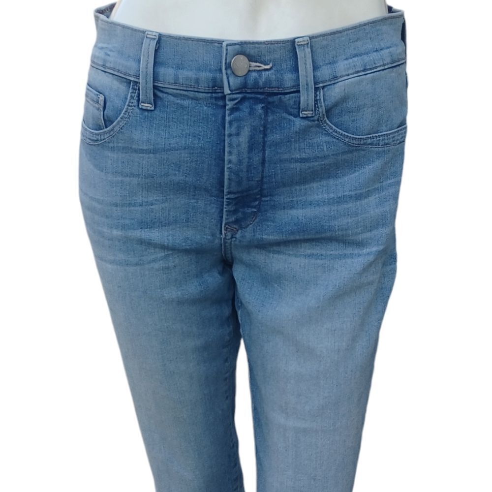 4114.....NYDJ Cuffed Cropped High Waist Jeans Size 6, W28" 22"Inseam  9"Rise