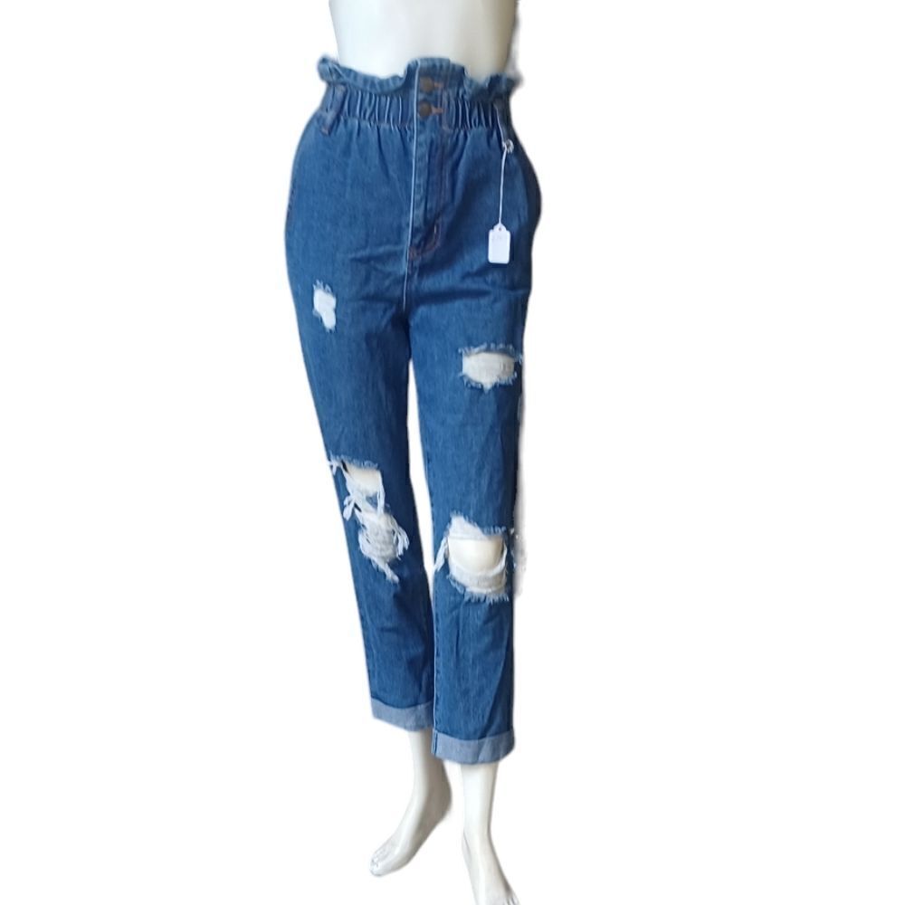 67573...Forever21 Straight leg Jeans Size 24