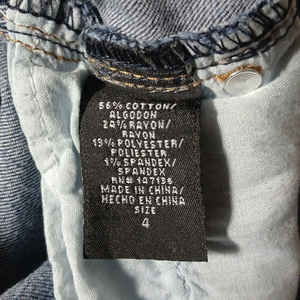 688810....1822 Skinny High Rise Jeans Size 4, W26" 27"Inseam 10"Rise