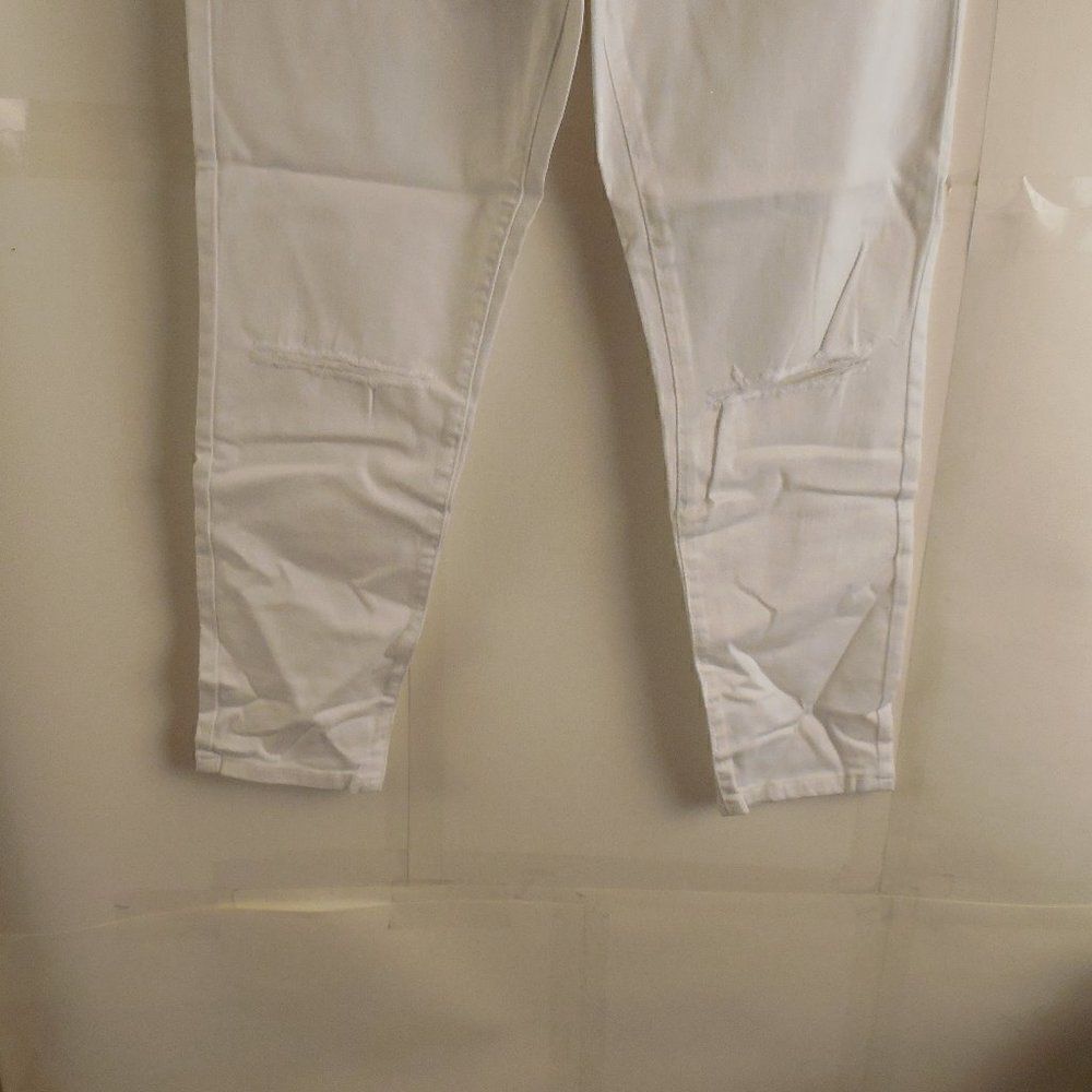 536627...Nicole Miller Pure White Skinny Jeans Size 30