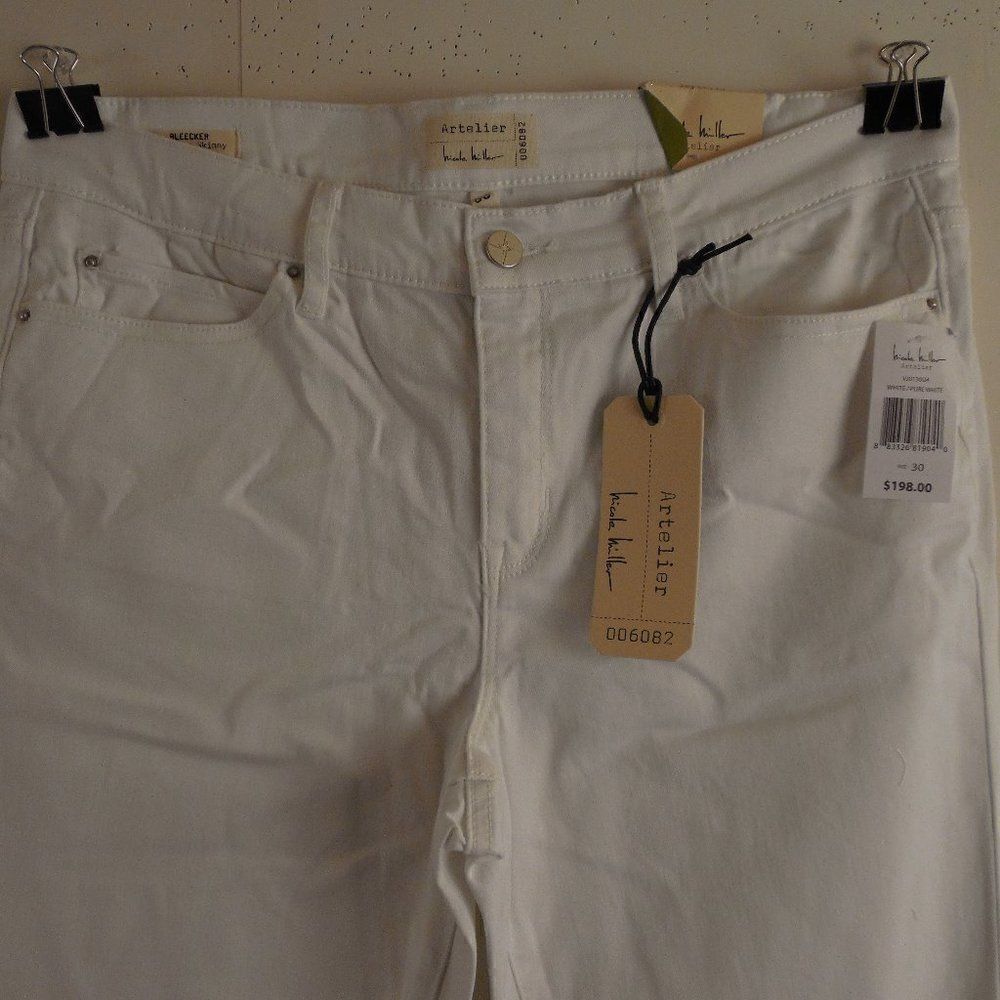 536627...Nicole Miller Pure White Skinny Jeans Size 30
