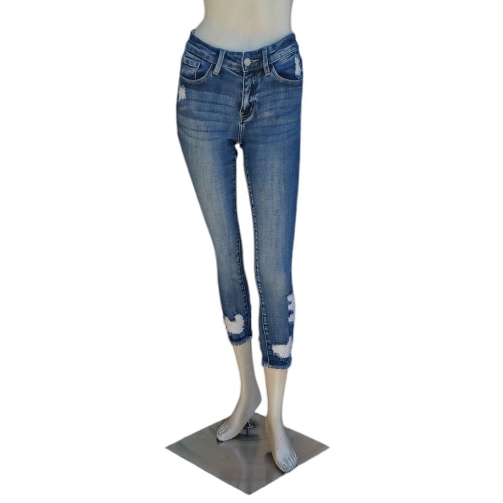 412618....Kancan Skinny Jeans Size 25, W24" 23"Inseam  8"Rise